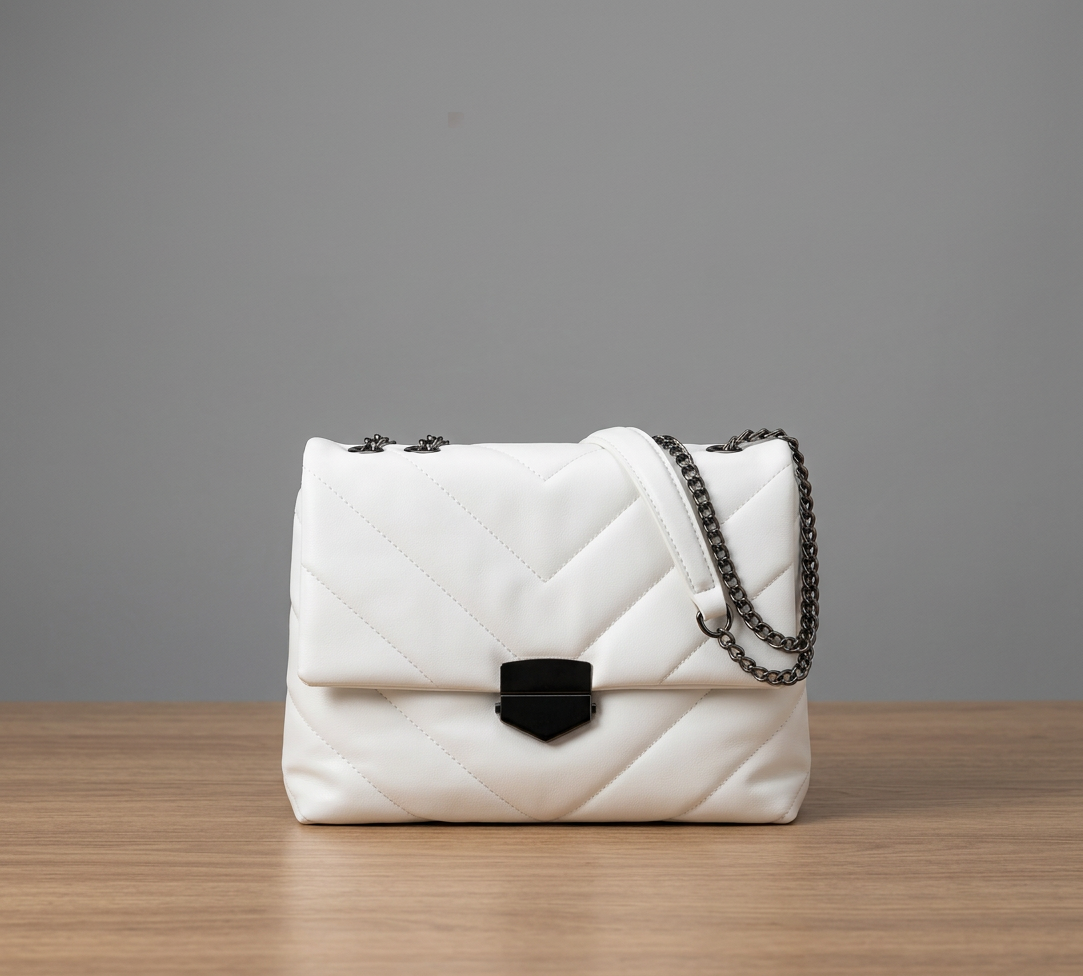 The Valor - Embroidery Chain Bag
